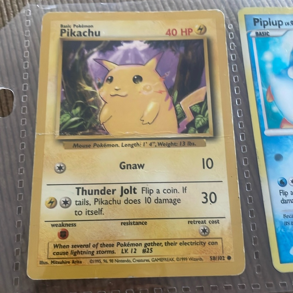 Pokémon PUKACHU LV.12 #25 58/102 40HP